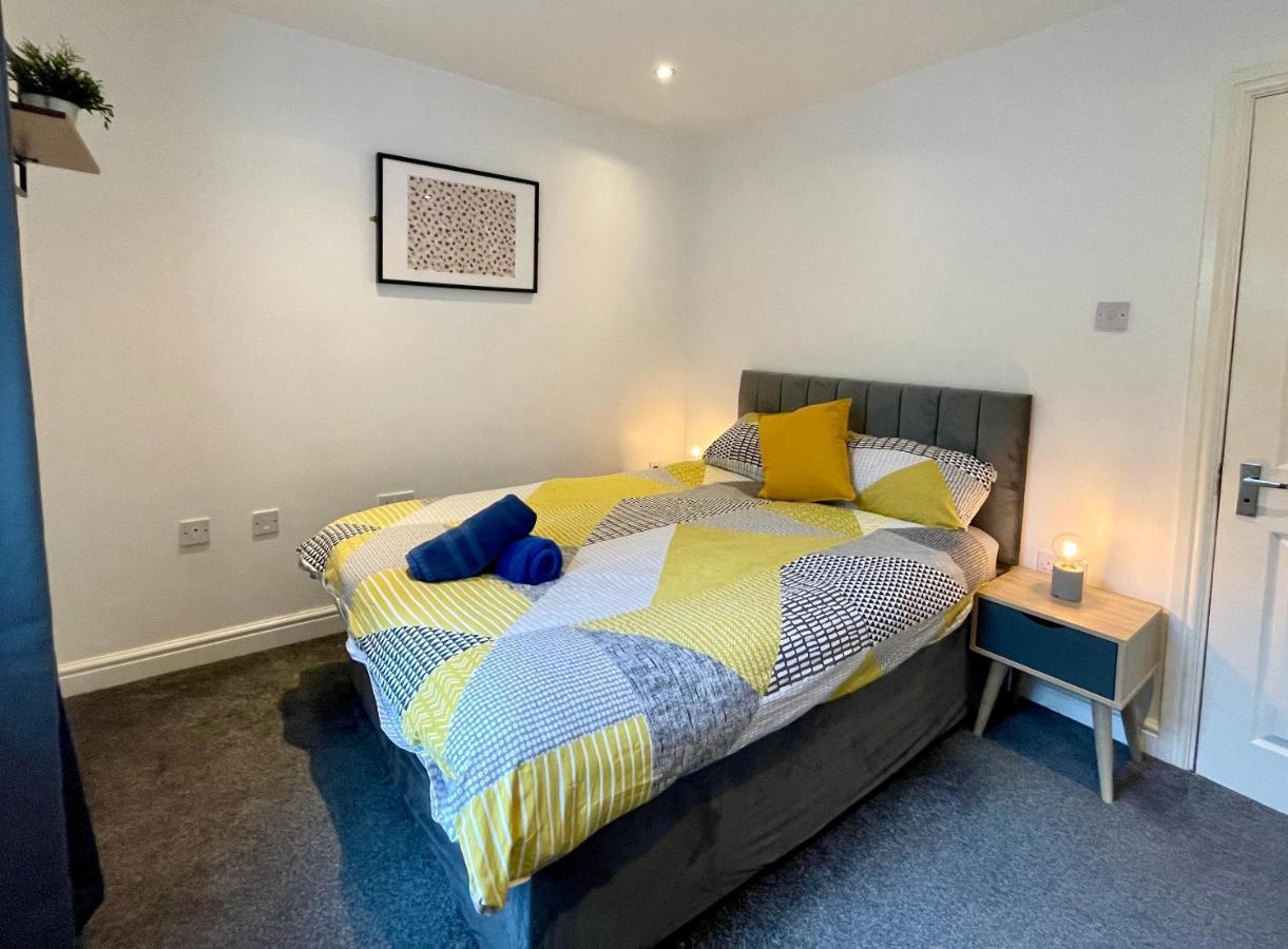 6 Person Apartment In City Centre Cardiff Exterior photo