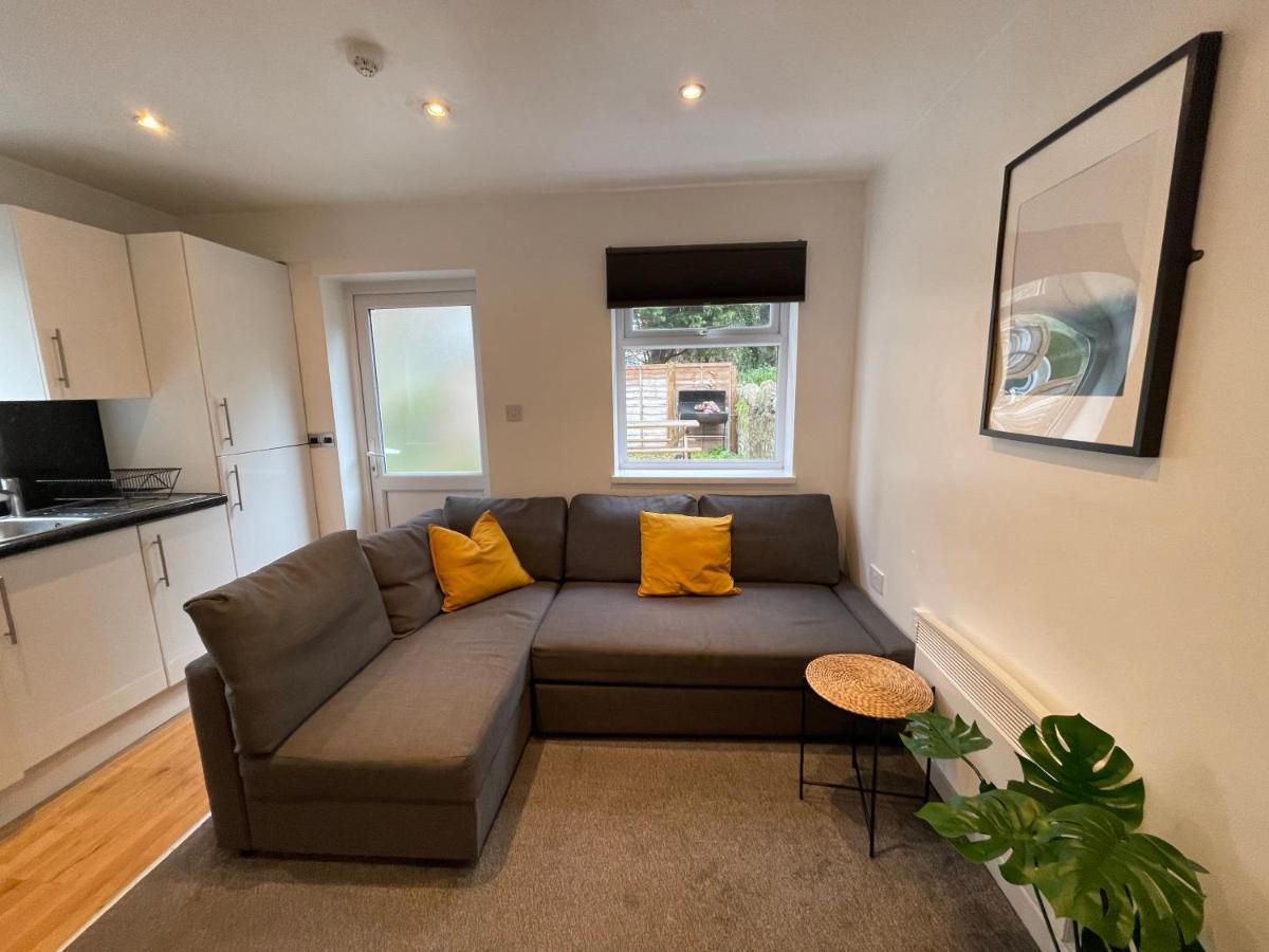 6 Person Apartment In City Centre Cardiff Exterior photo